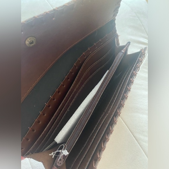 NWOT -Chic Girly Wallet - Picture 5 of 5